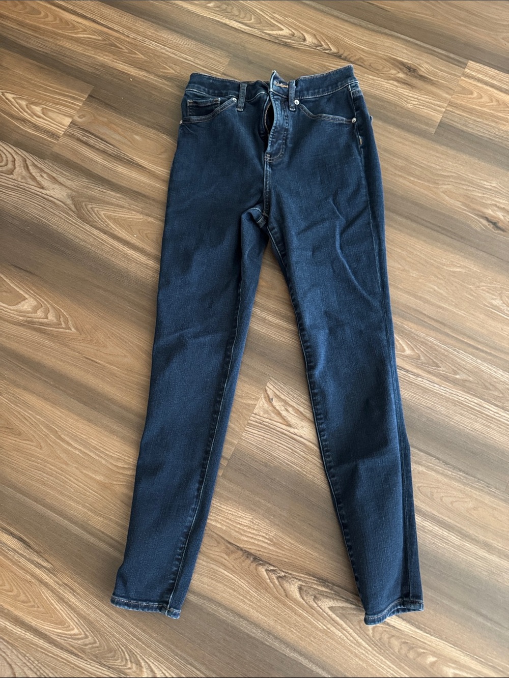 Women’s Dark Blue Skinny Jeans